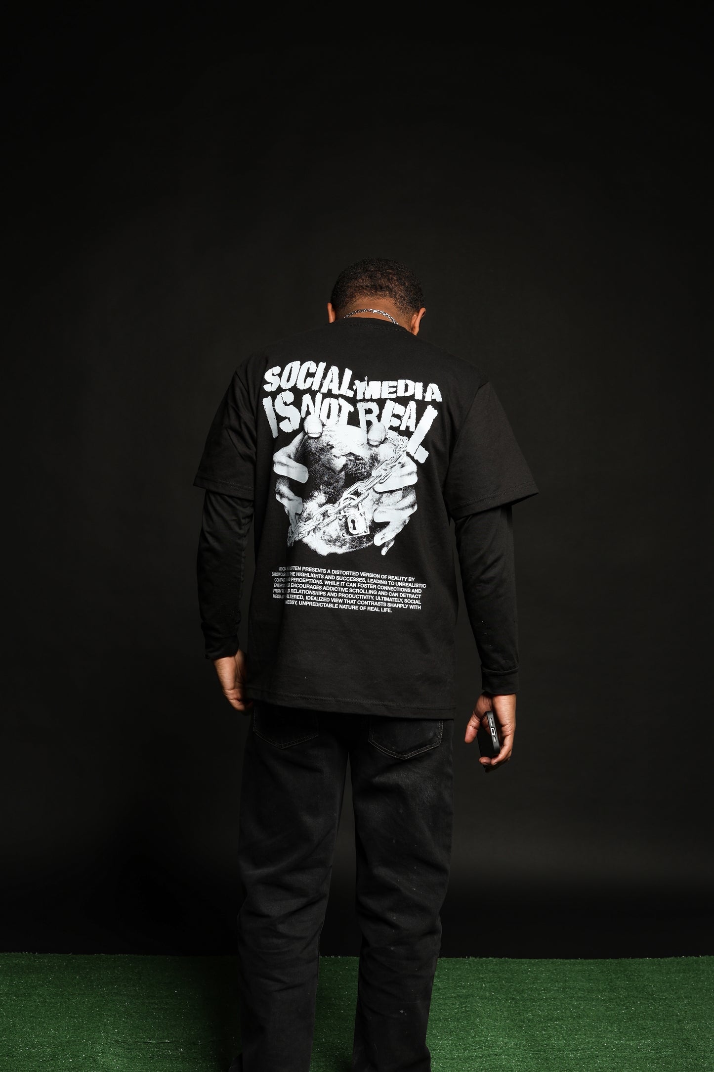 SHORT SLEEVE BLACK T-SHIRT